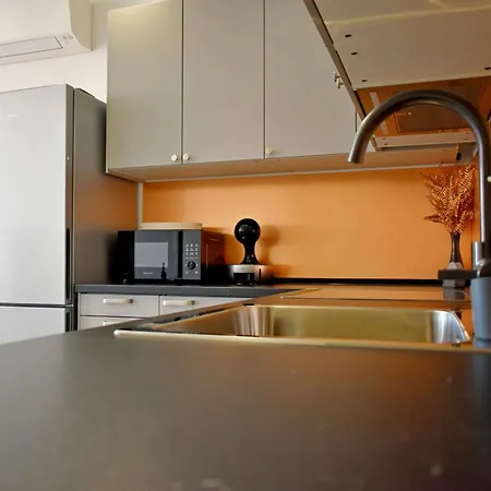 Blondie Apartman